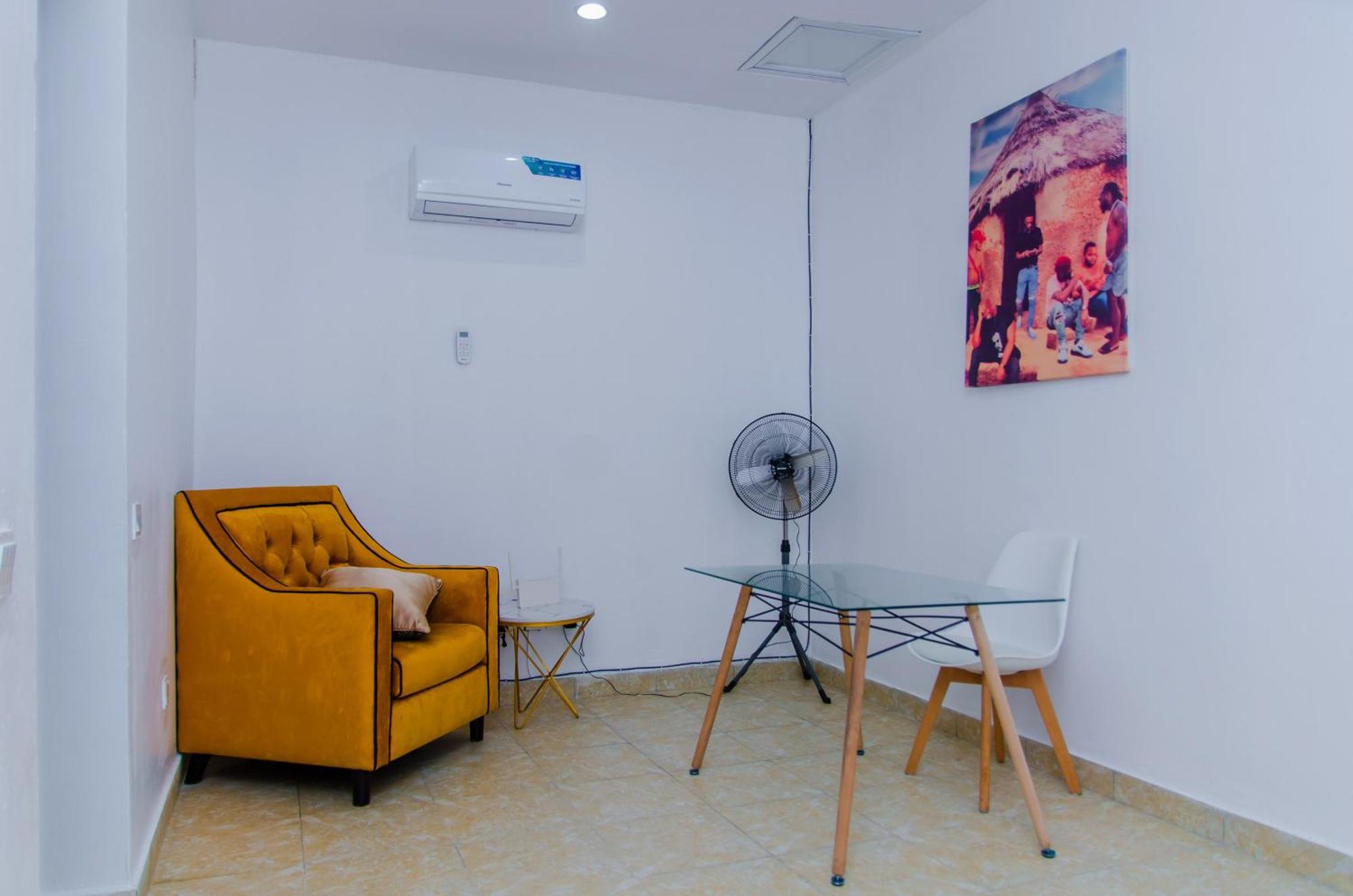 Old Bodija Ibadan - 3 Bedroom Home Ngoại thất bức ảnh